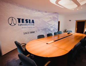 Tesla-Liptovsky-Hradok-Budova-Administrativy-na-prenajom-15
