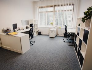 Tesla-Liptovsky-Hradok-Budova-Administrativy-na-prenajom-18