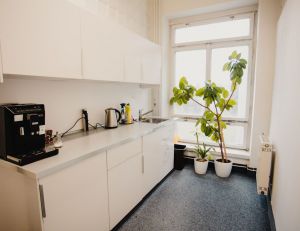 Tesla-Liptovsky-Hradok-Budova-Administrativy-na-prenajom-20