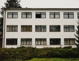 Tesla-Liptovsky-Hradok-Budova-Administrativy-na-prenajom-30