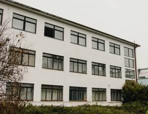 Tesla-Liptovsky-Hradok-Budova-Administrativy-na-prenajom-33