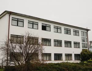 Tesla-Liptovsky-Hradok-Budova-Administrativy-na-prenajom-35