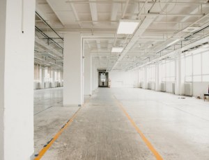 Tesla-Liptovsky-Hradok-Etazova-budova-na-prenajom-13